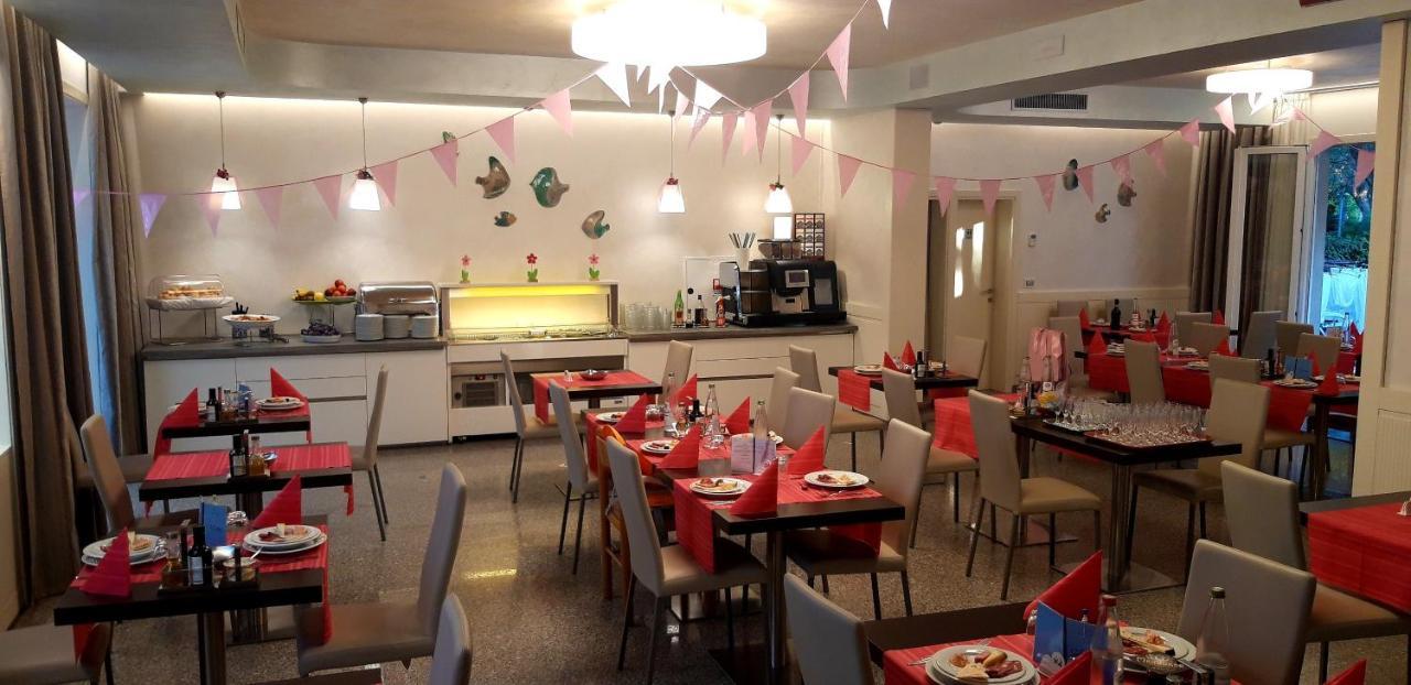 Hotel Felix Rimini Extérieur photo